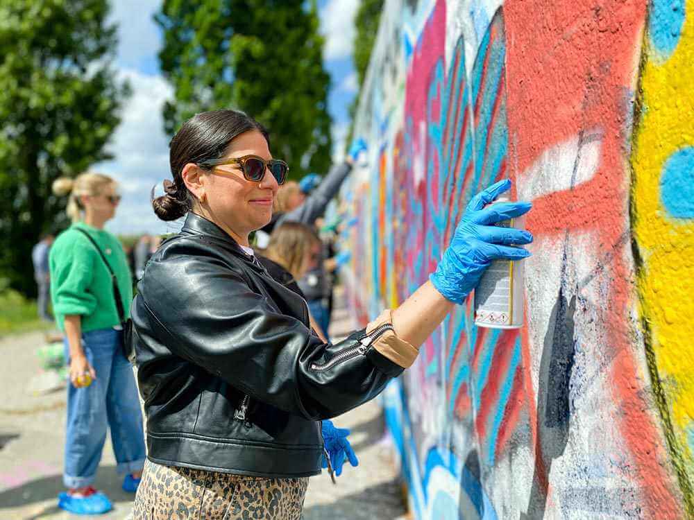 The Ultimate 90-Minute Graffiti Workshop in Berlin: Paint Your Legacy at Mauerpark
