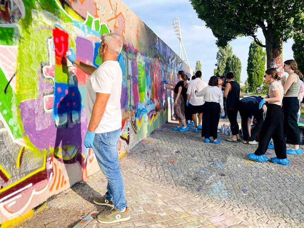Aktivitäten für große Gruppen in Berlin: Das ultimative kreative Erlebnis am Mauerpark