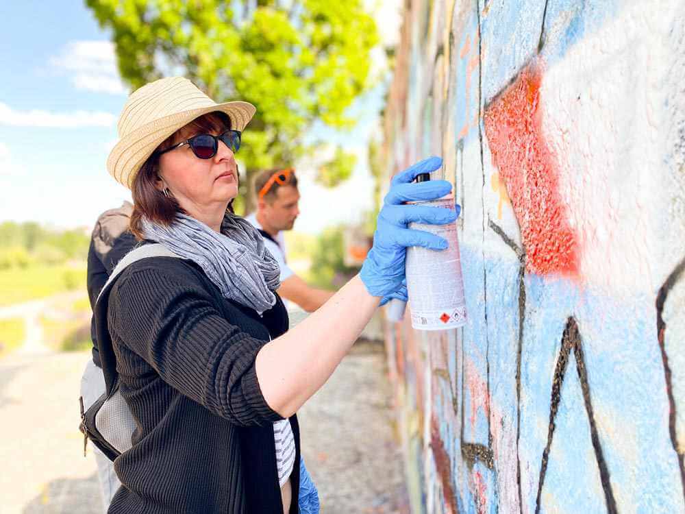Choosing the Right Experience: A Comparison of Graffiti Workshops in Berlin